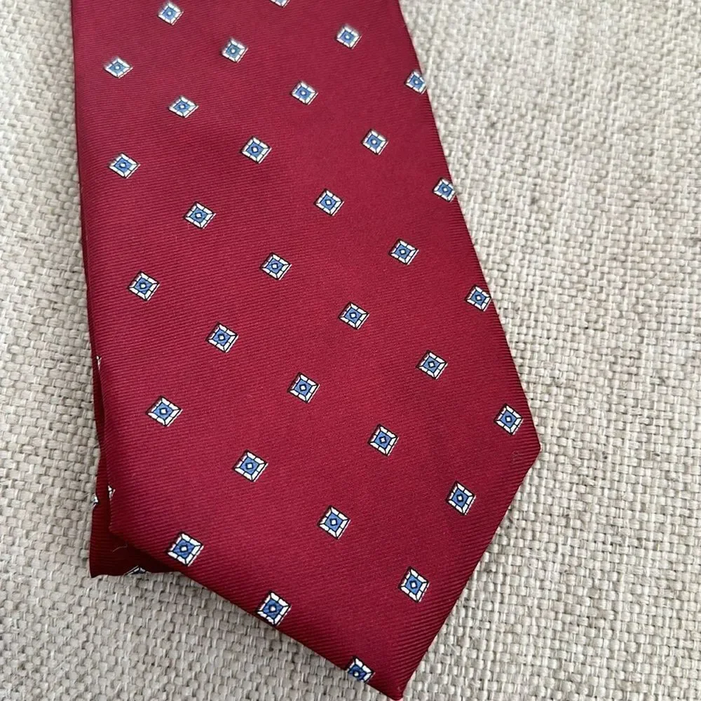 Dior excellent burgundy